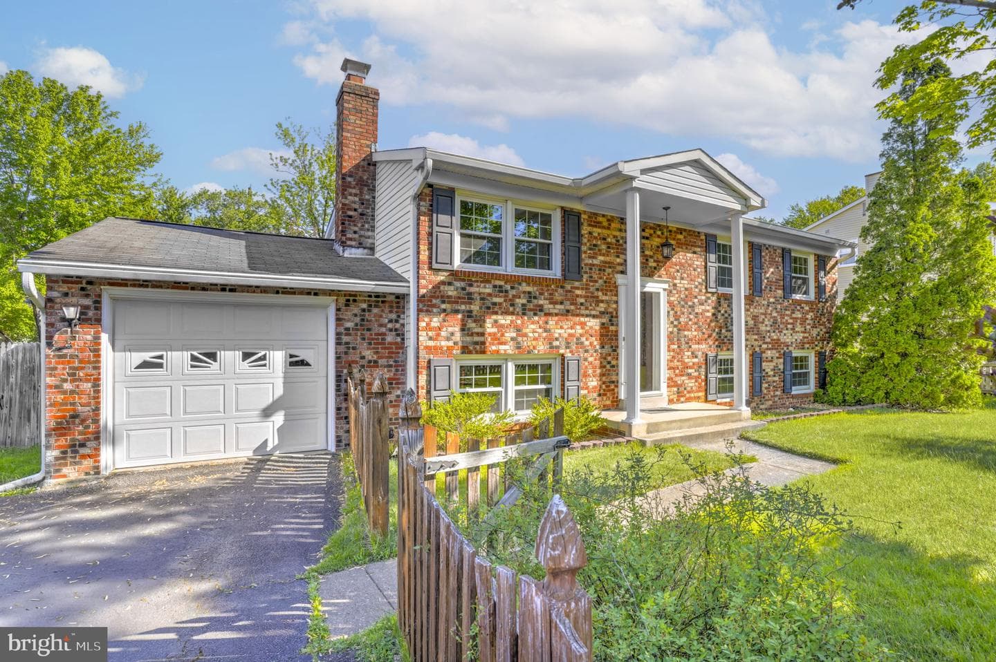 14104 Lindendale Road photo 2