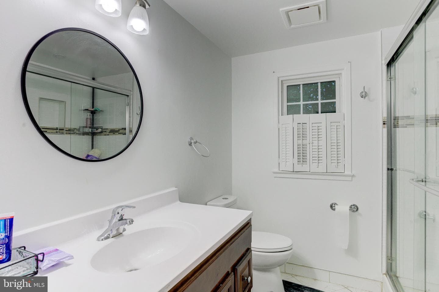 14810 Edgewater Drive photo 17