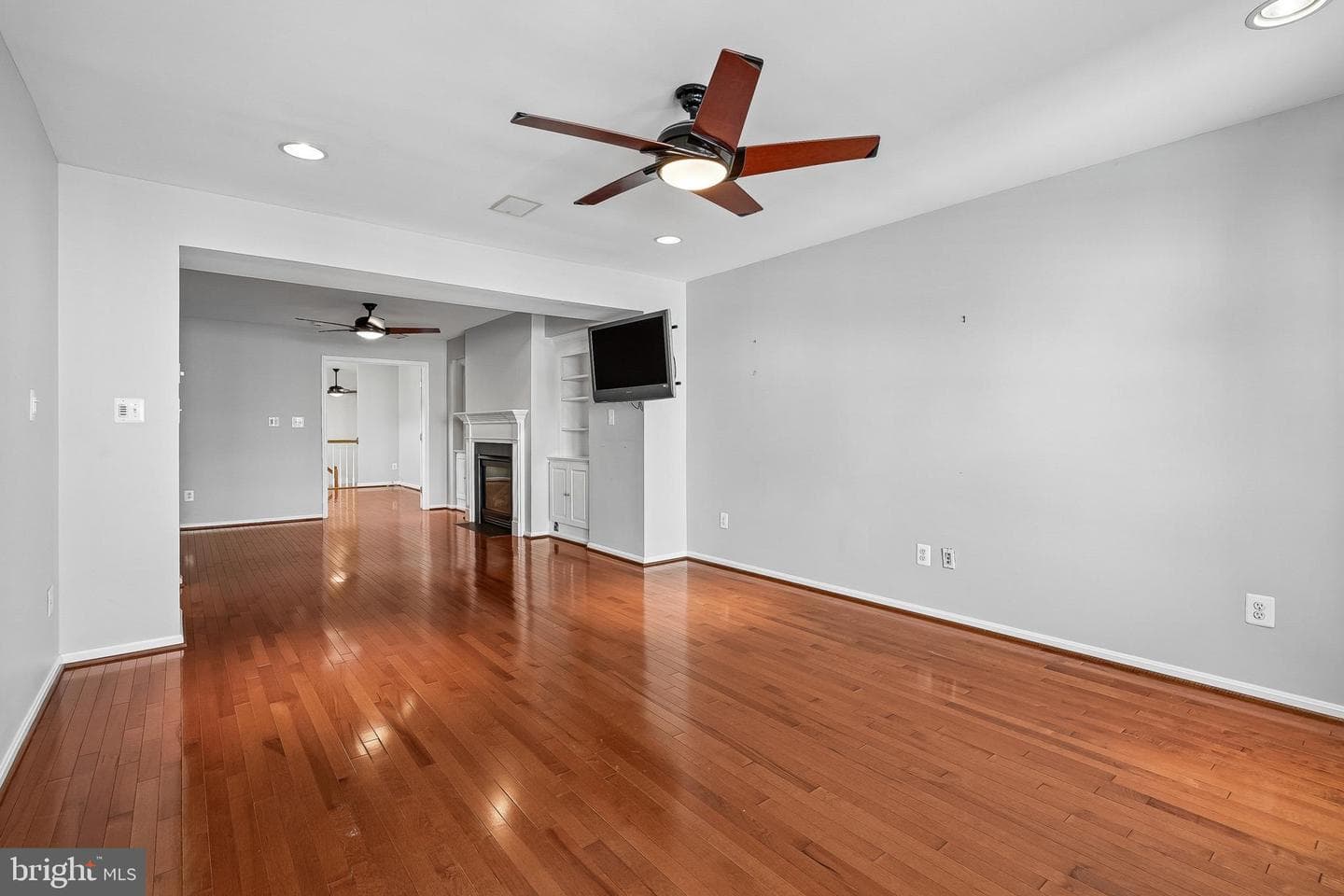 13754 Fleet Street photo 21