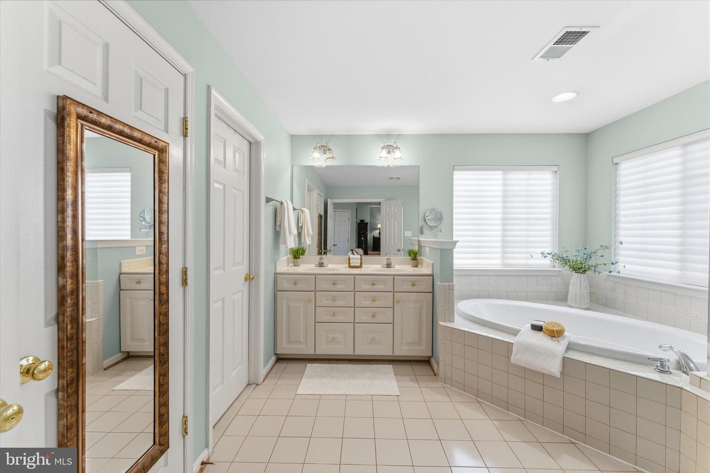 9325 Rustic Breeze Court photo 45