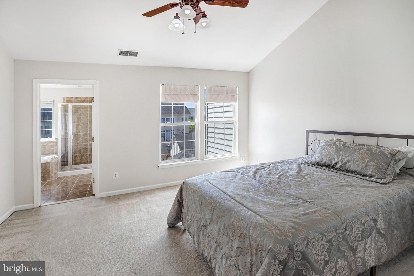 16616 Barge Circle photo 28