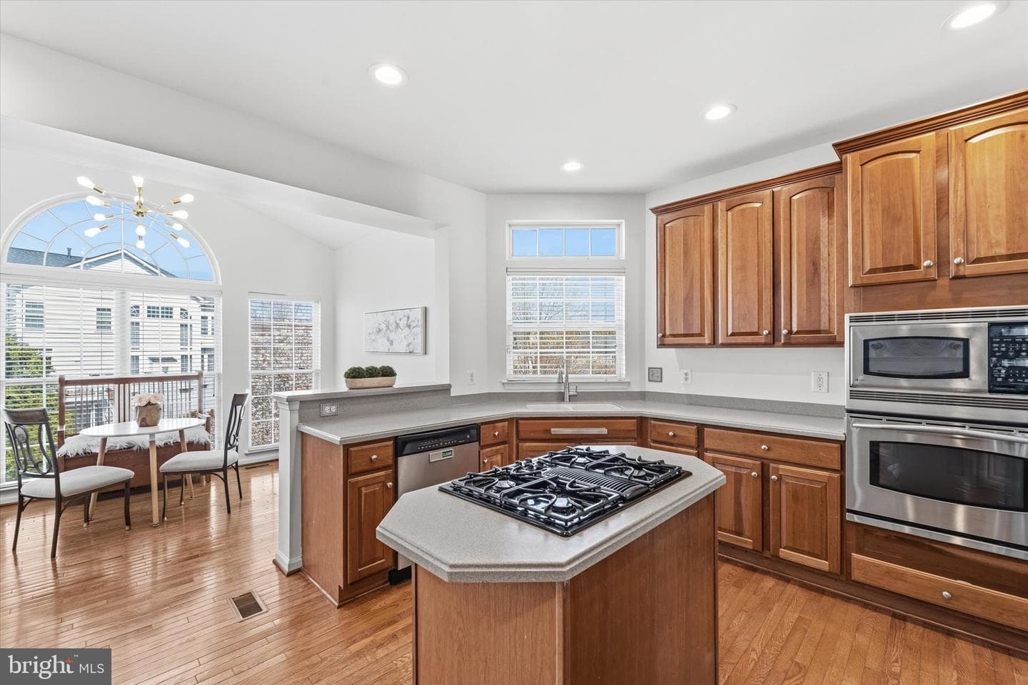 6741 Edgartown Way photo 14
