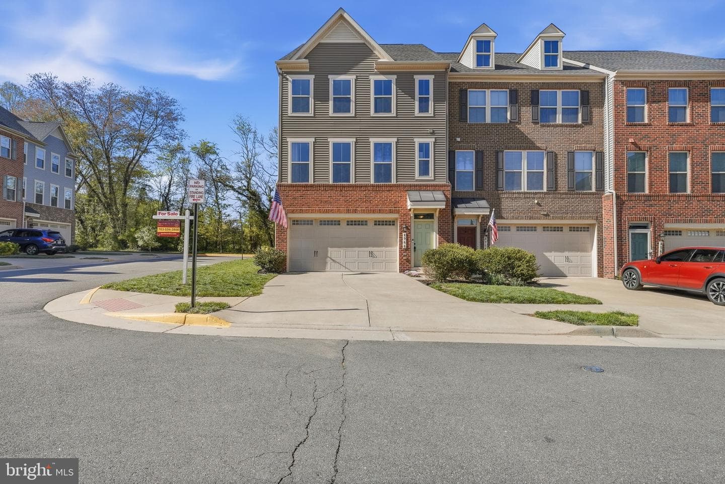 8966 Bridle Ridge Lane
