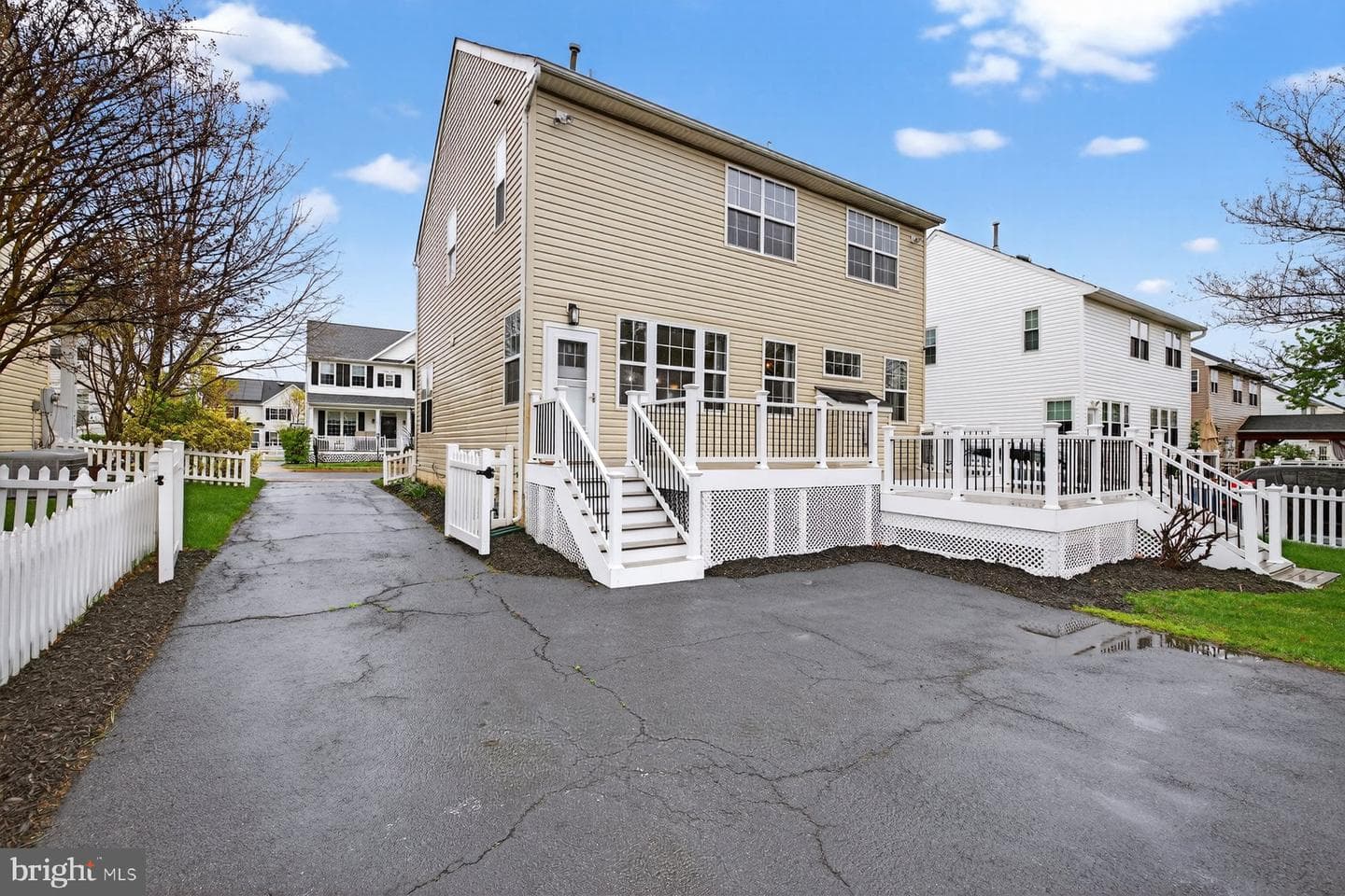 9876 Airedale Court photo 40