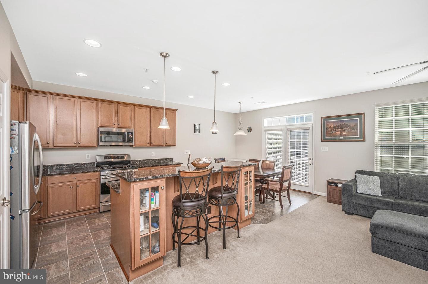 15057 Leicestershire Street photo 13