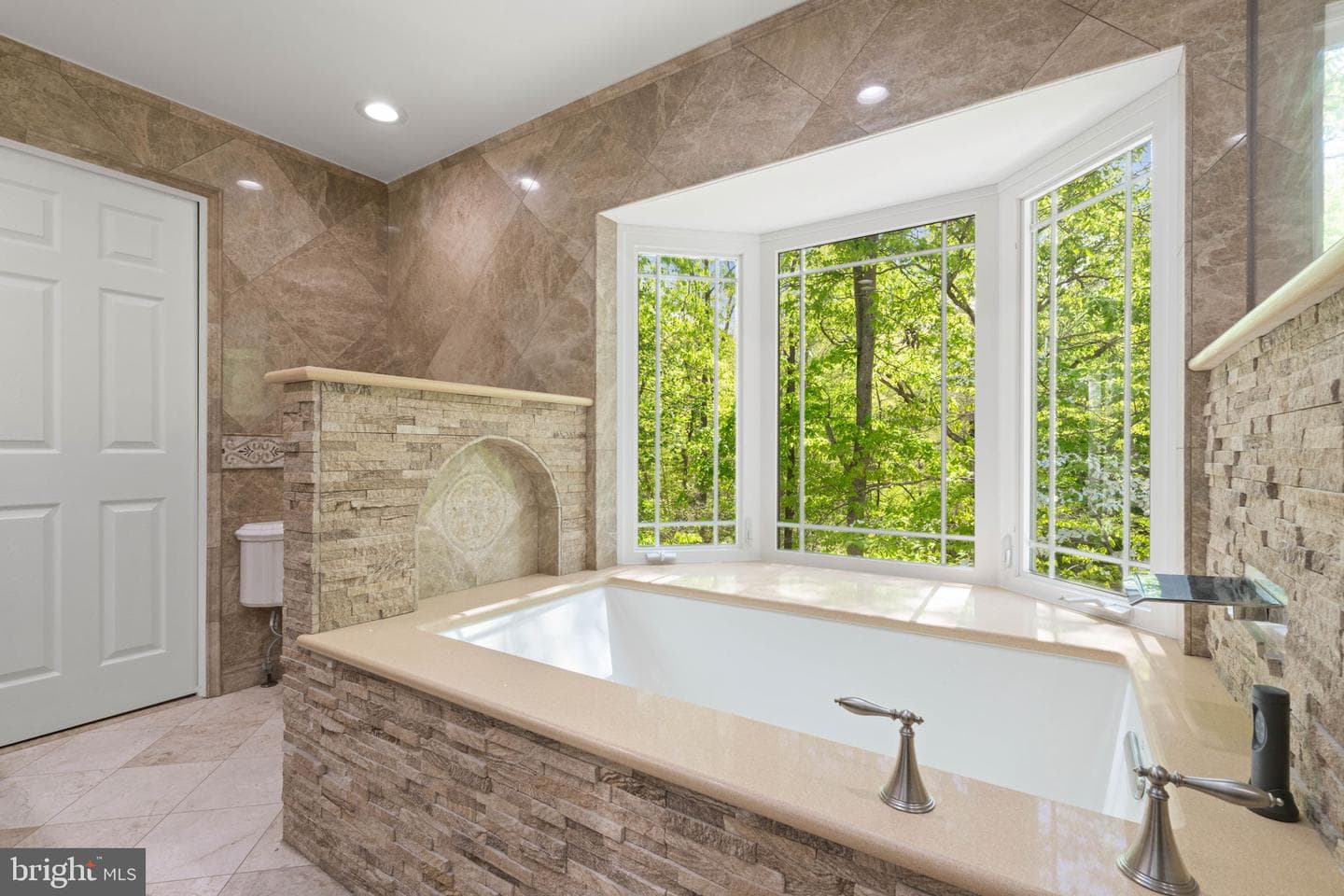 12522 Spring Drive photo 35