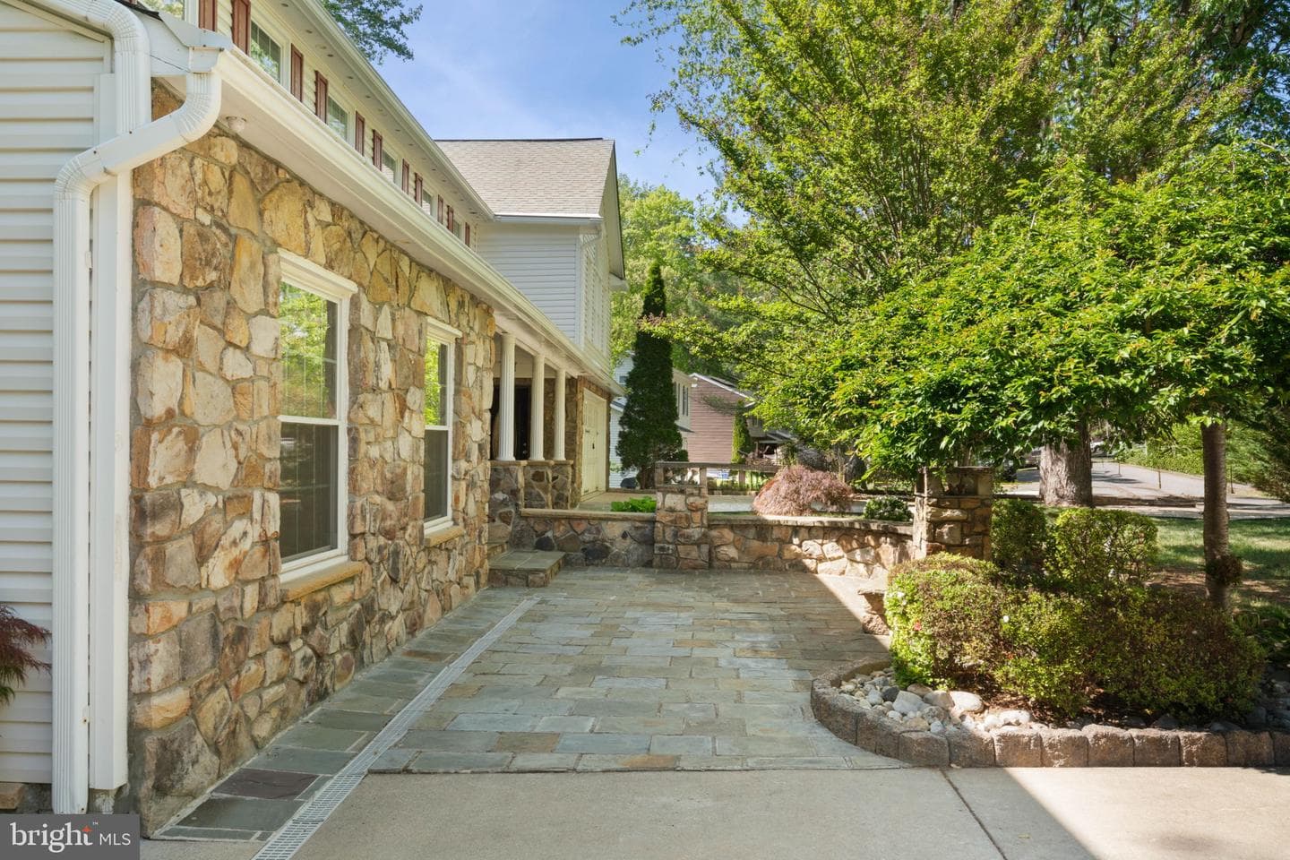 12522 Spring Drive photo 7