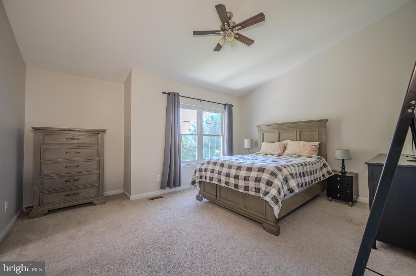 14719 Stratford Drive photo 16