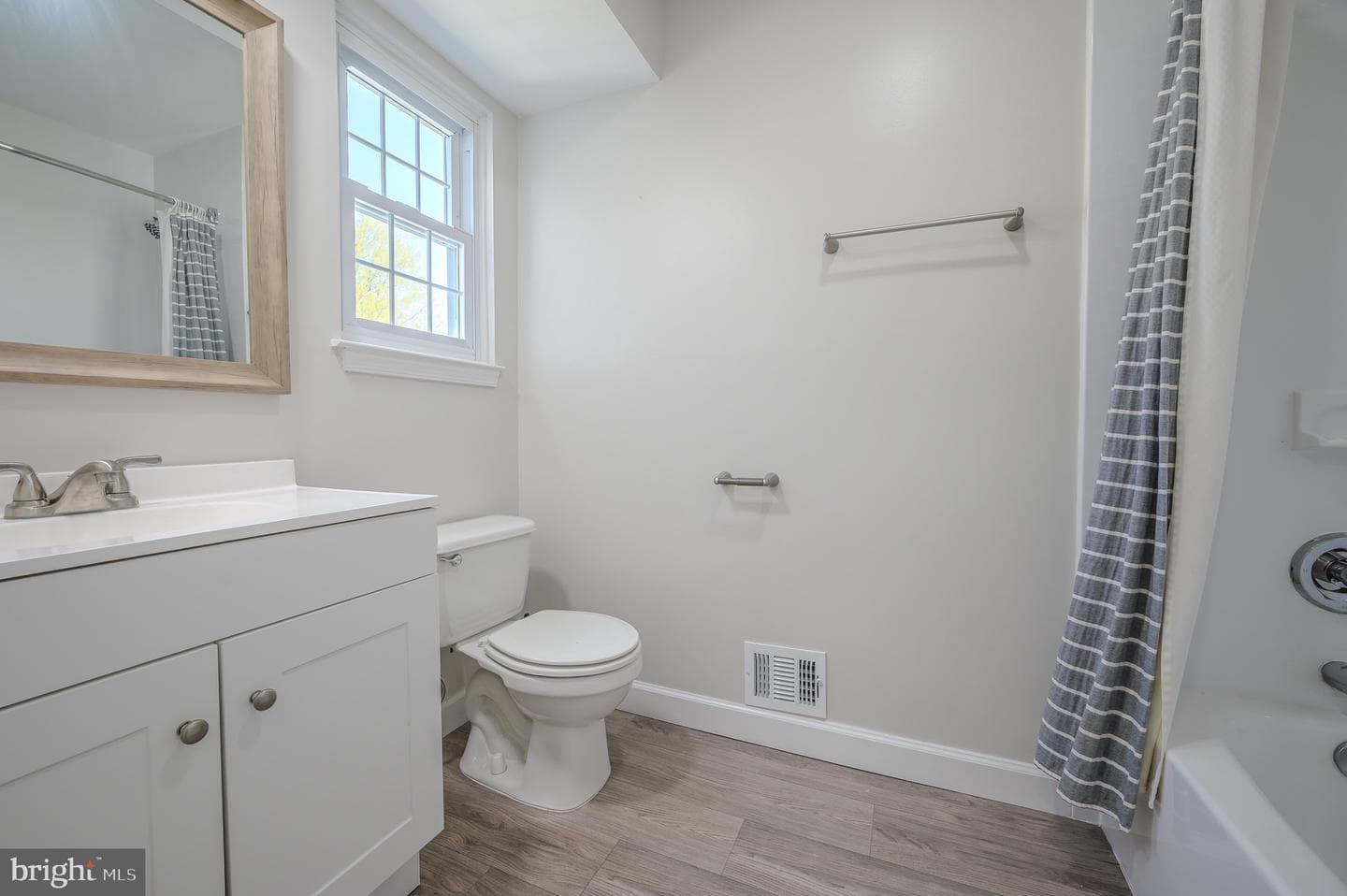 14719 Stratford Drive photo 23