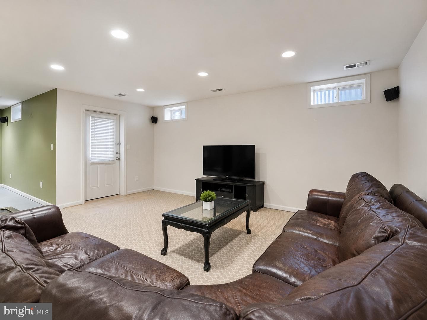 16492 Hayes Lane photo 23