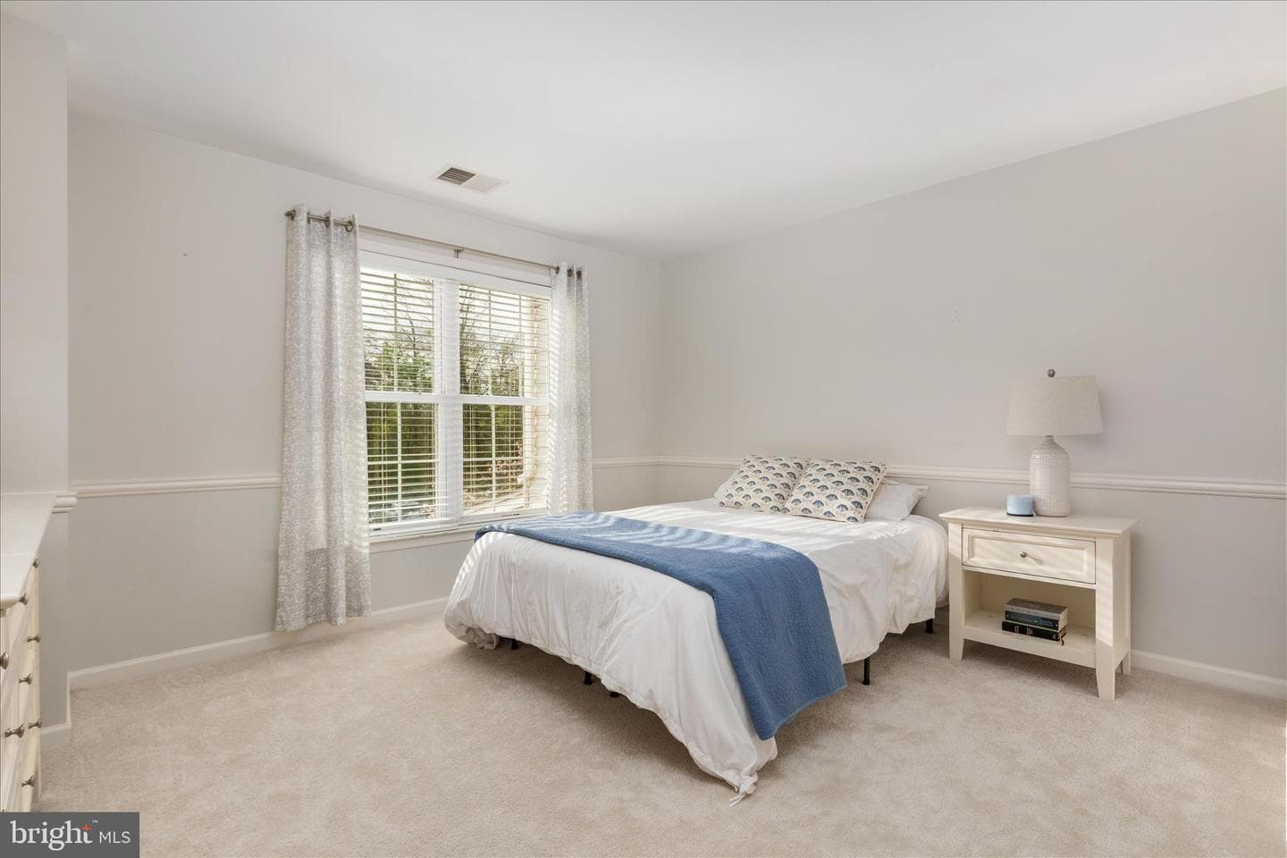 5558 Arrowfield Terrace photo 32