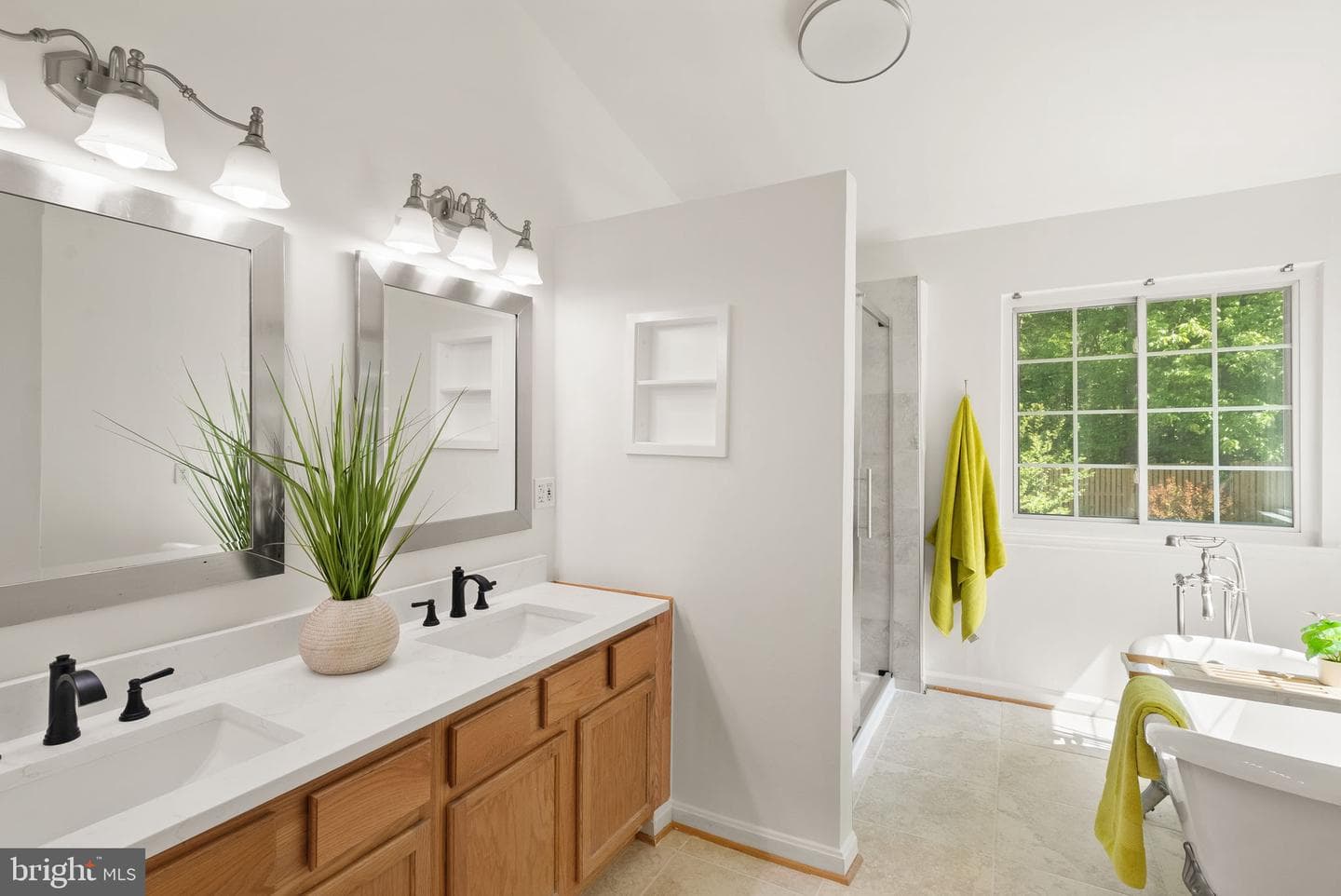 12328 Grimsby Lane photo 29