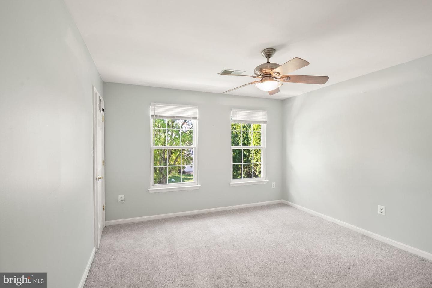 12328 Grimsby Lane photo 39