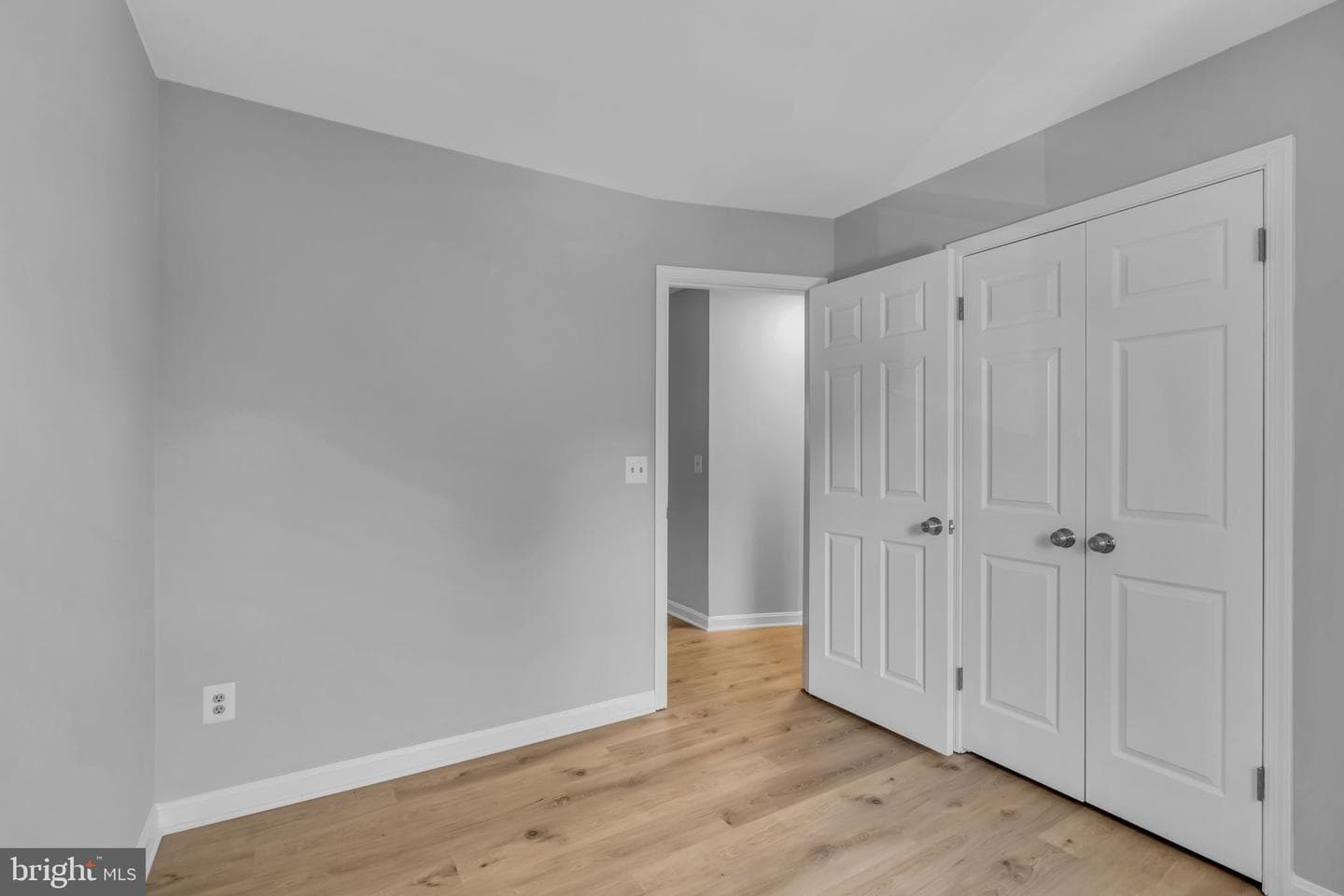 1700 Wigglesworth Way photo 20