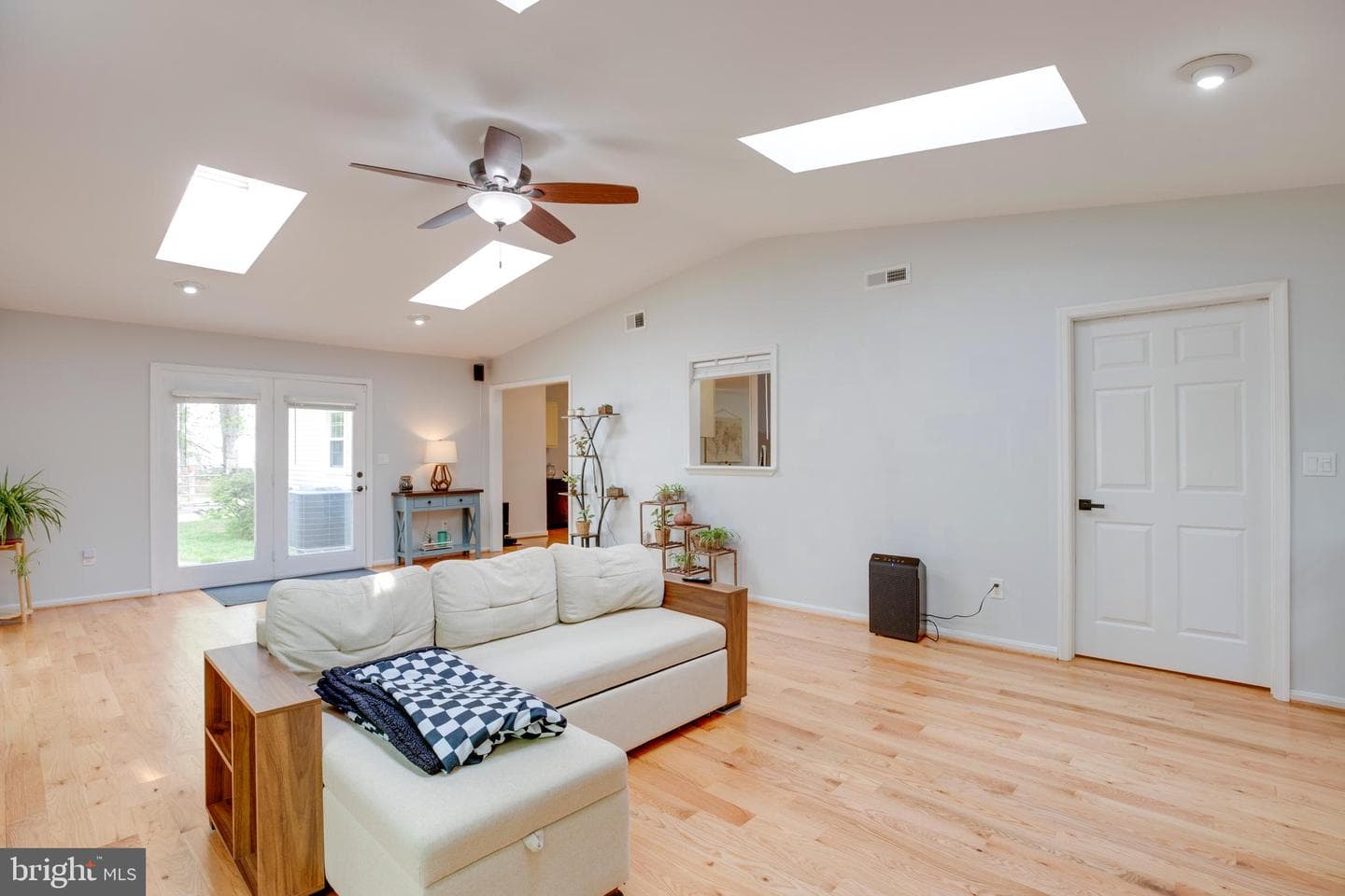 13660 Van Doren Road photo 19