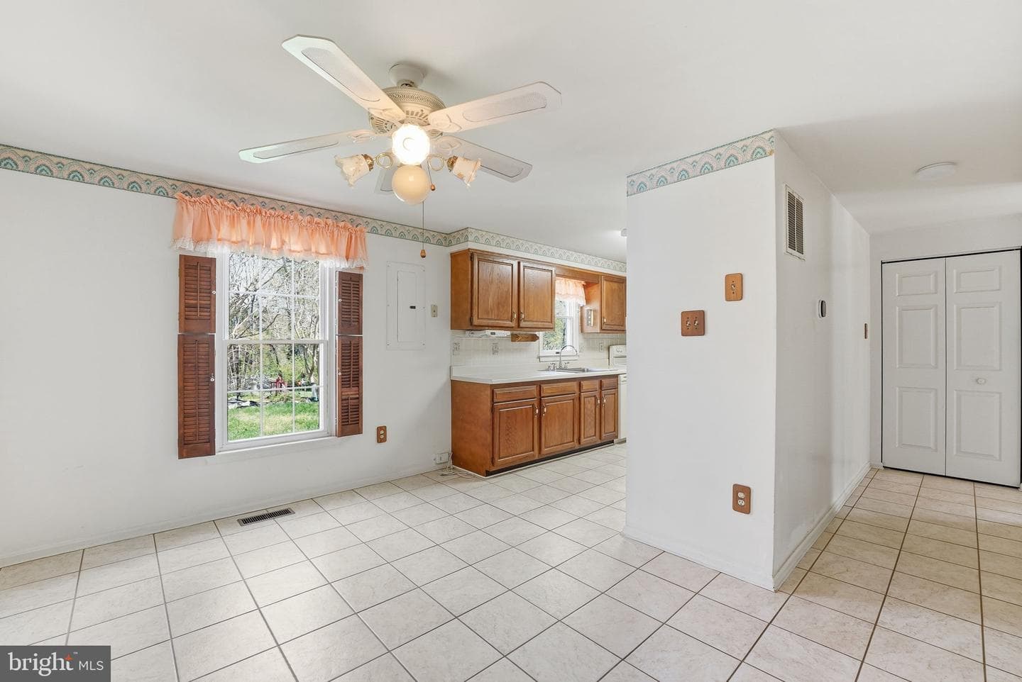 10757 Tullamore Court photo 12