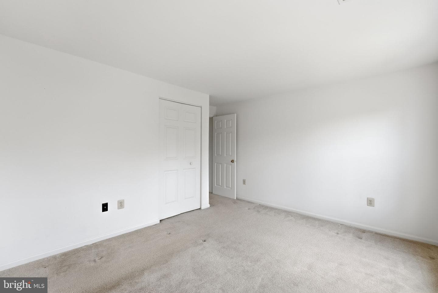 10757 Tullamore Court photo 25