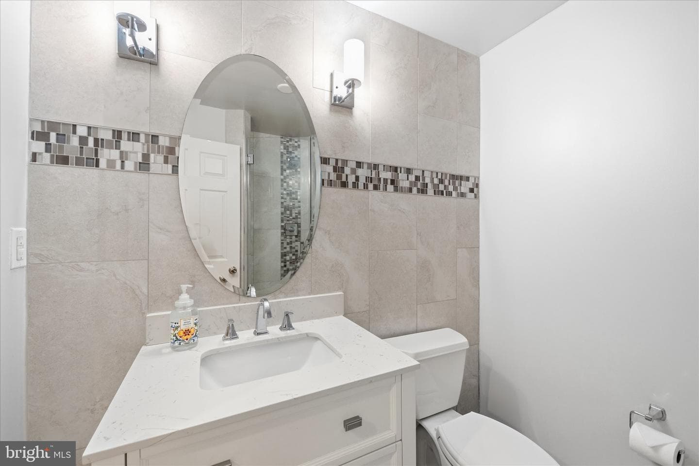 15929 Eagle Feather Drive photo 18