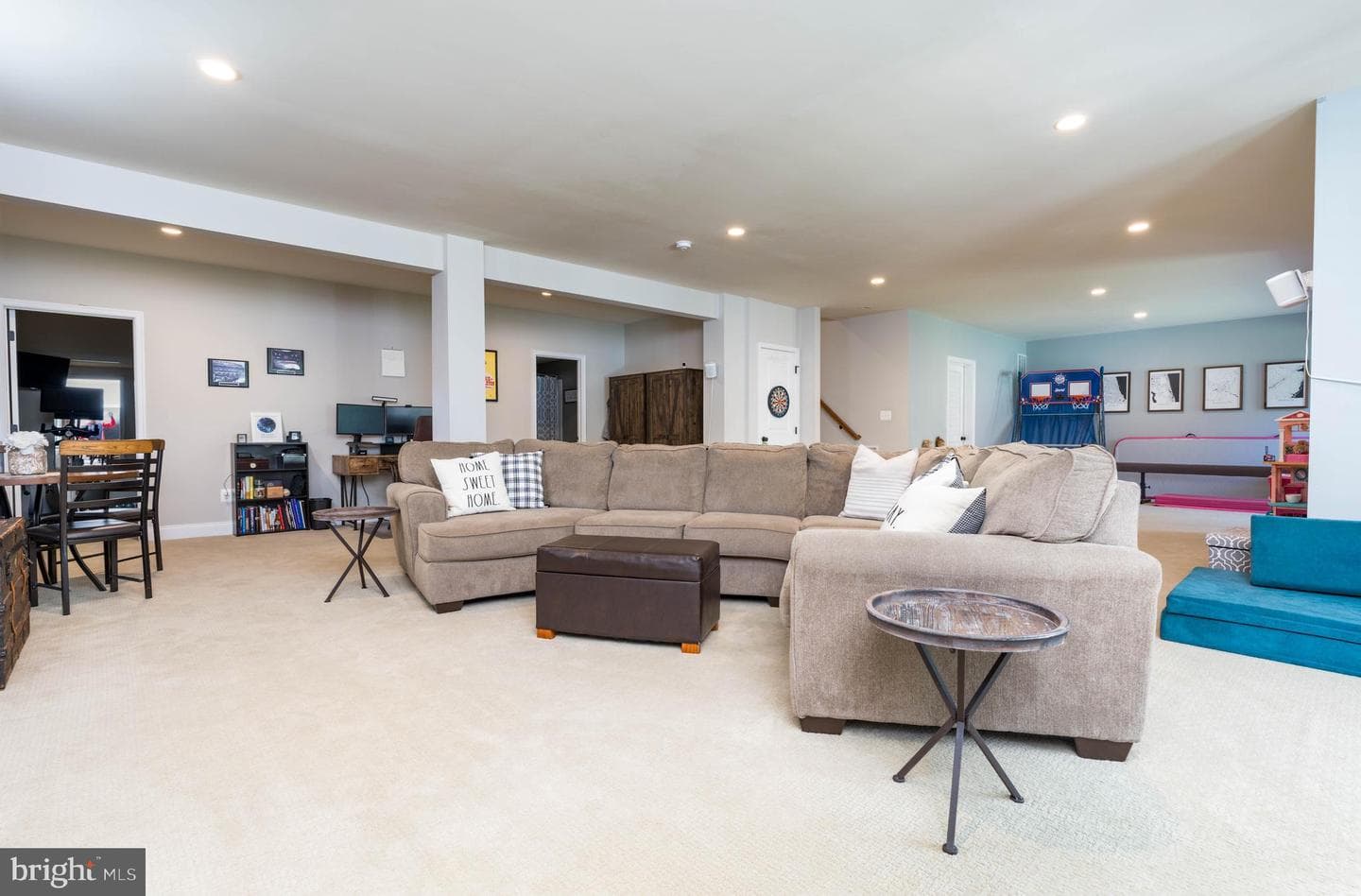 5800 Waterloo Bridge Circle photo 44