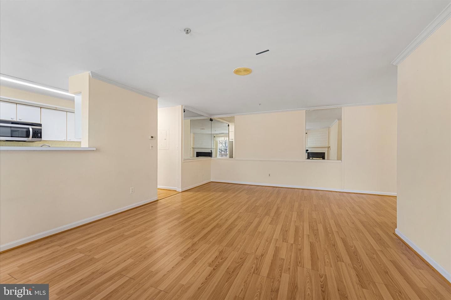 10998 Koman Circle #203 photo 8