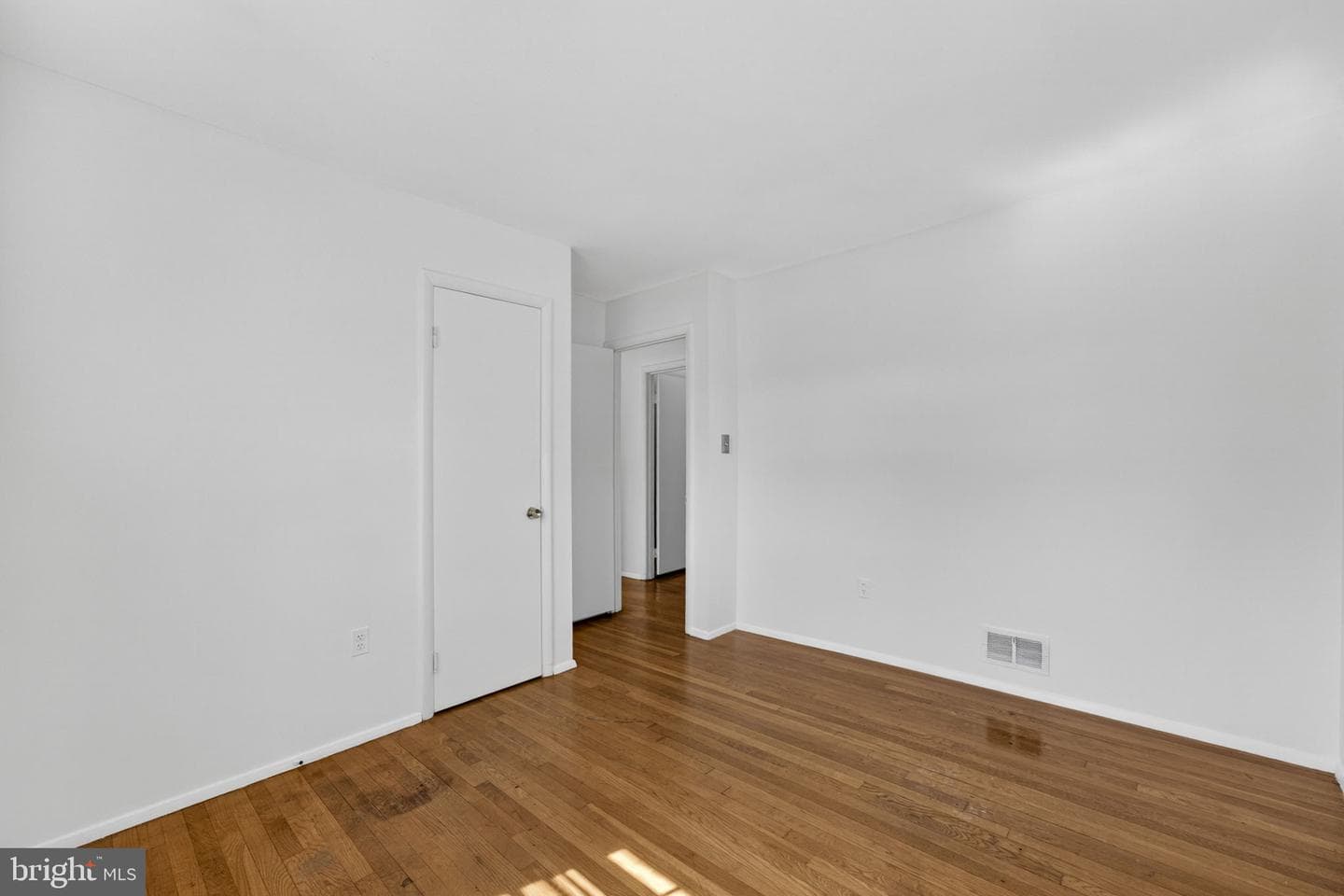 9812 Lomond Drive photo 37