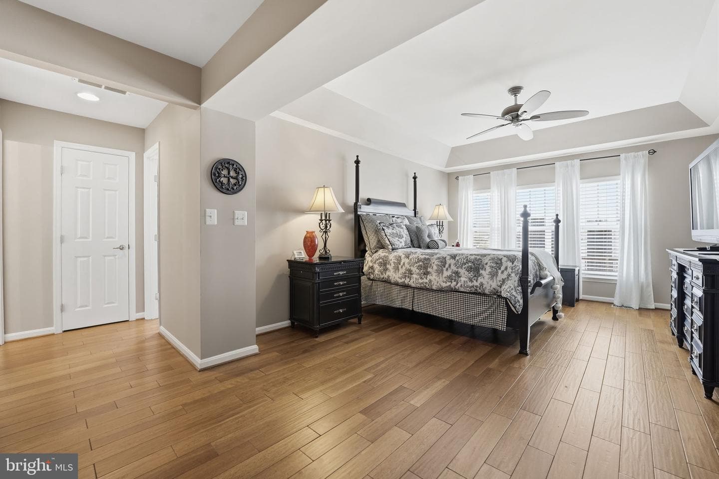 713 Belmont Bay Drive photo 37
