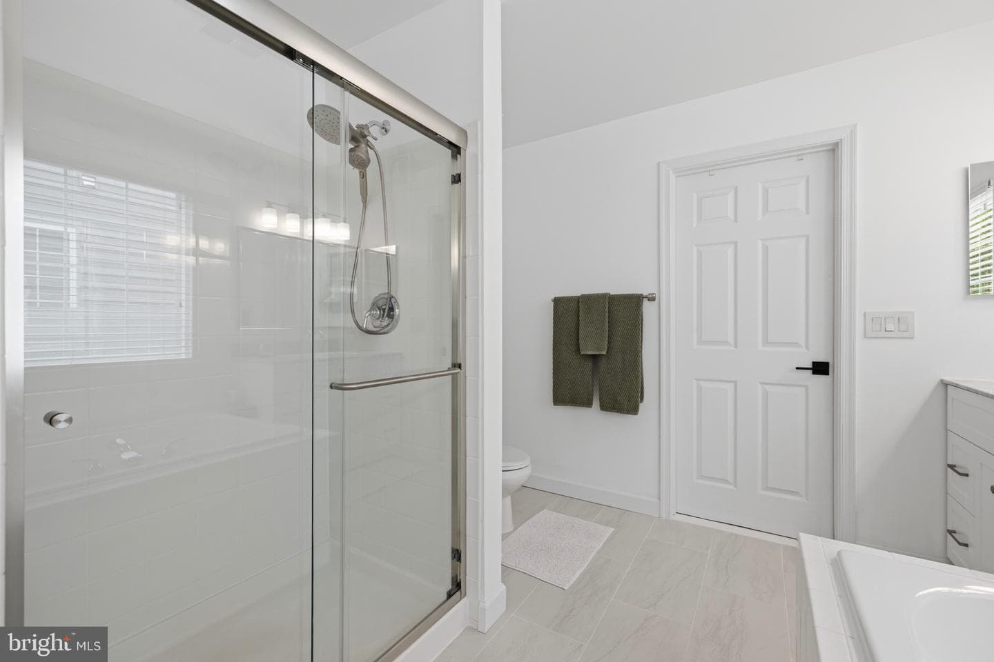 14247 Murphy Terrace photo 31