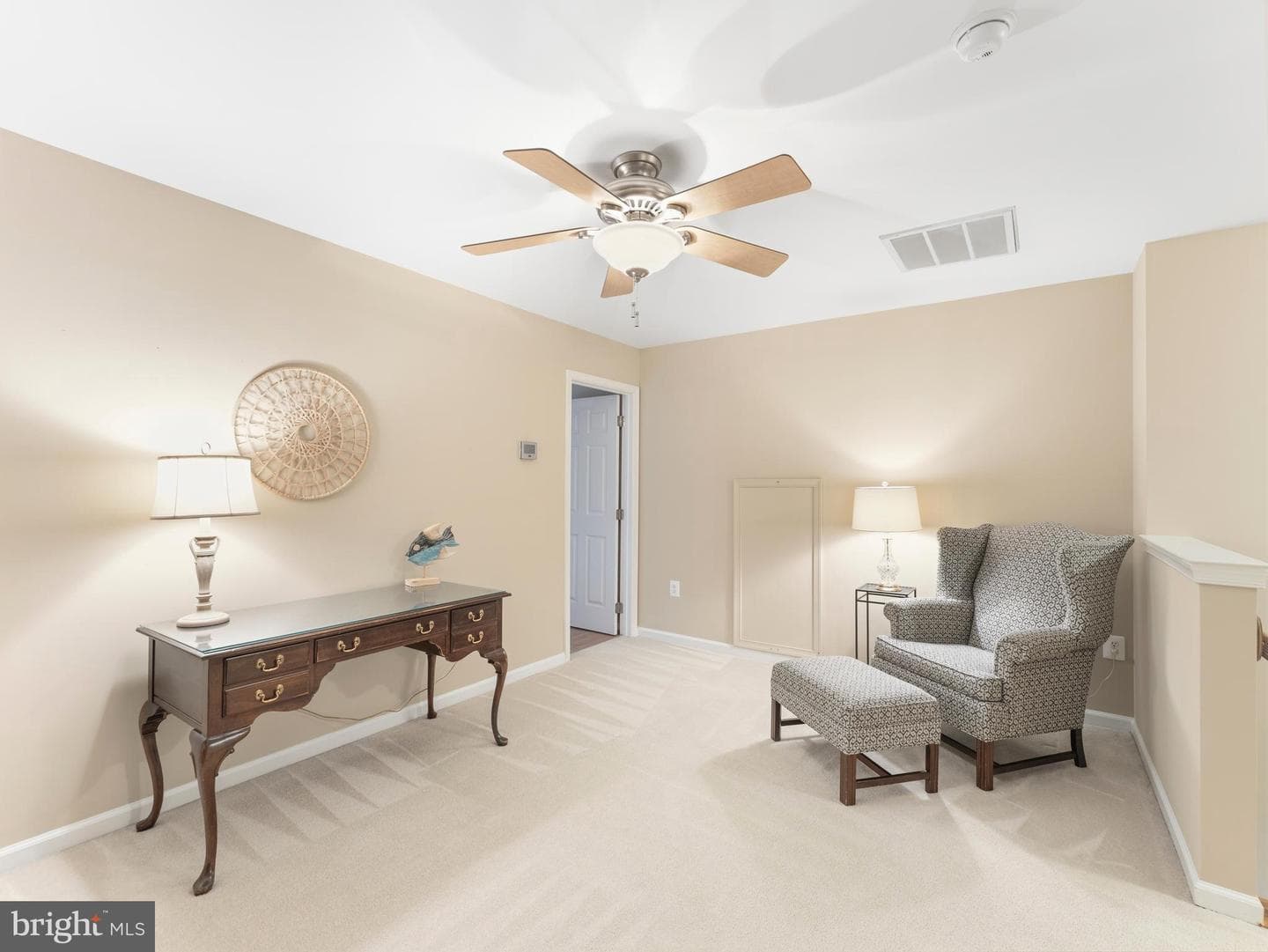 13814 Custis Square photo 33