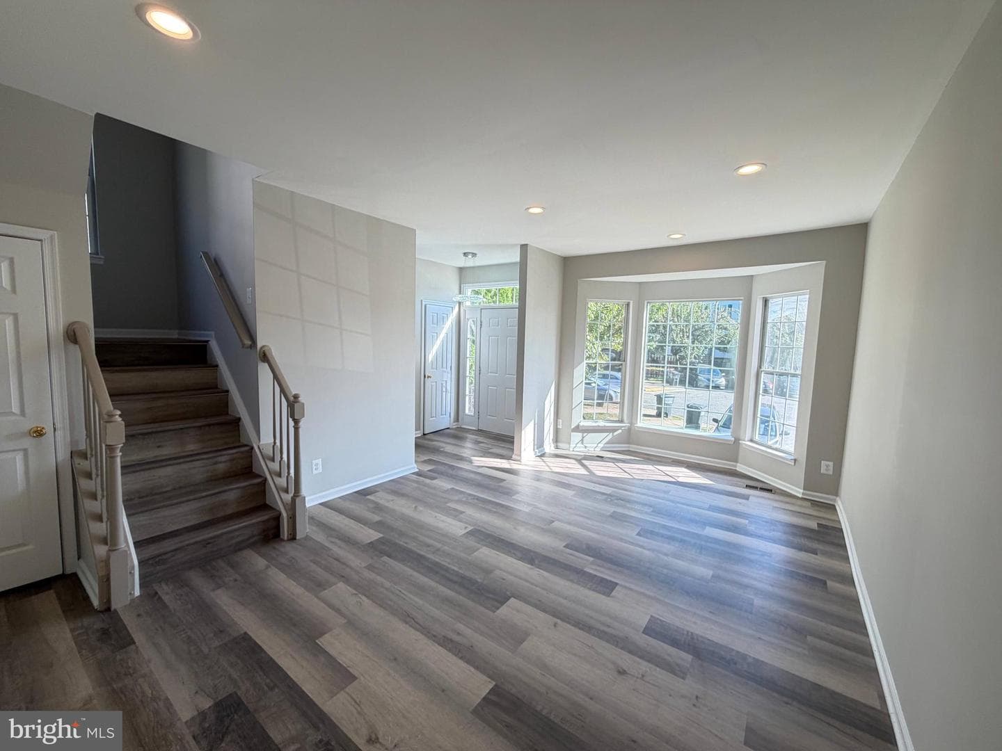 4206 Ashmere Circle photo 3