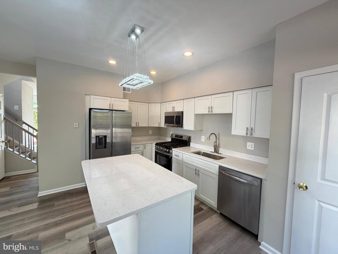 4206 Ashmere Circle photo 9