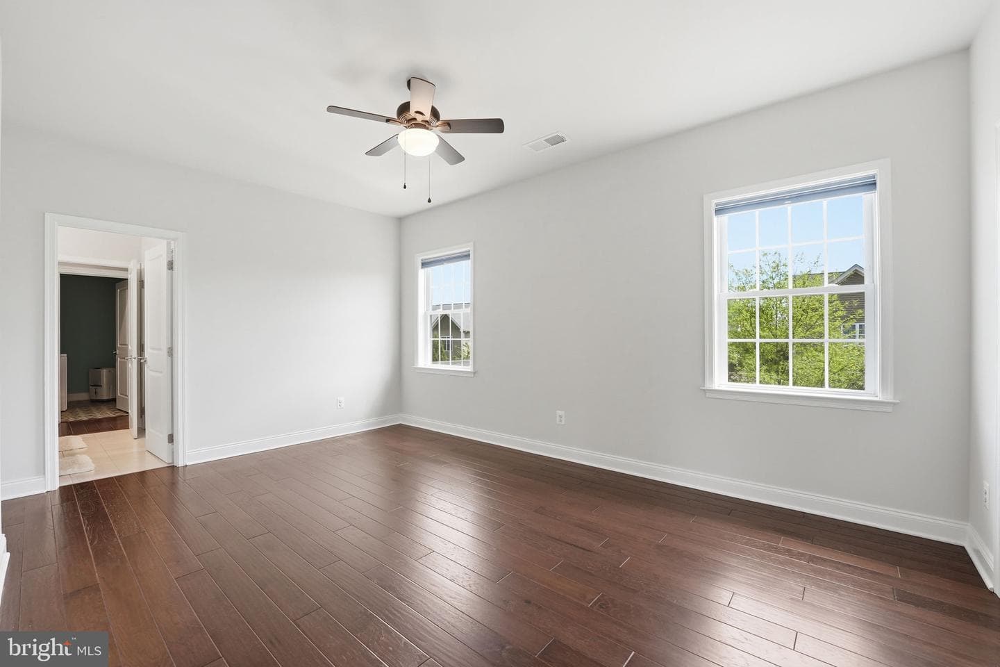 5853 Waterloo Bridge Circle photo 62