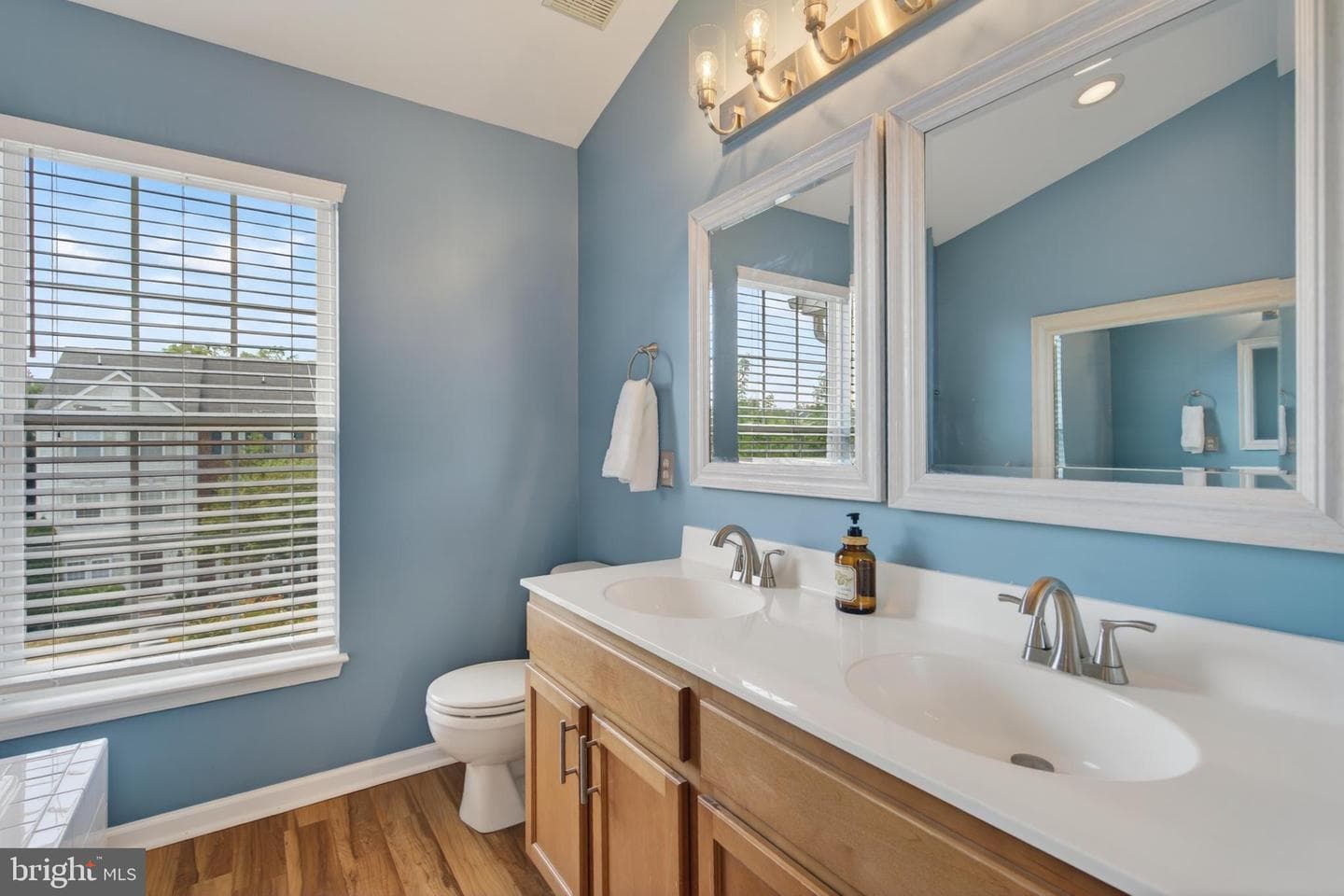 9829 Maitland Loop photo 28