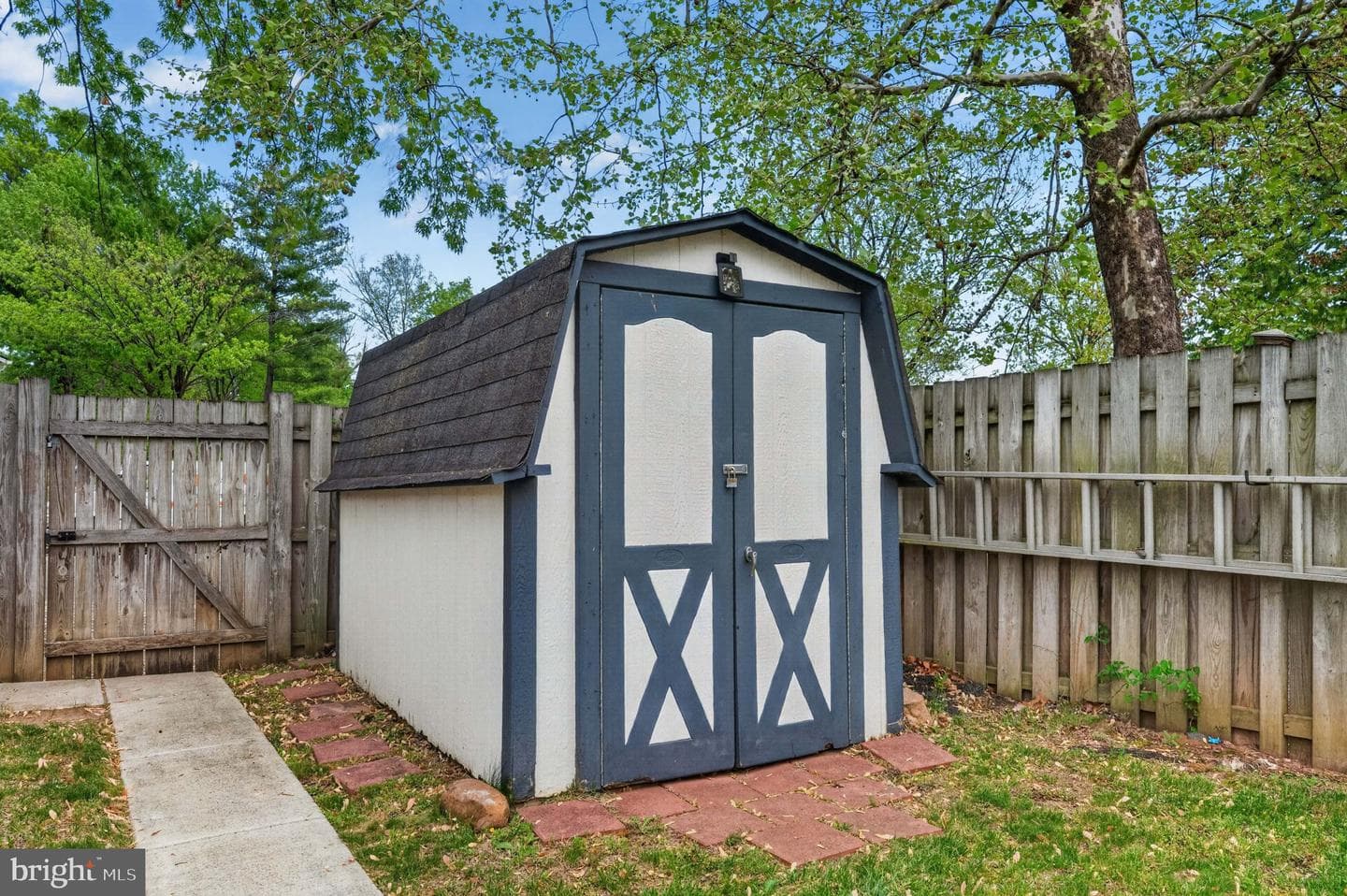7511 Bedford Road photo 39