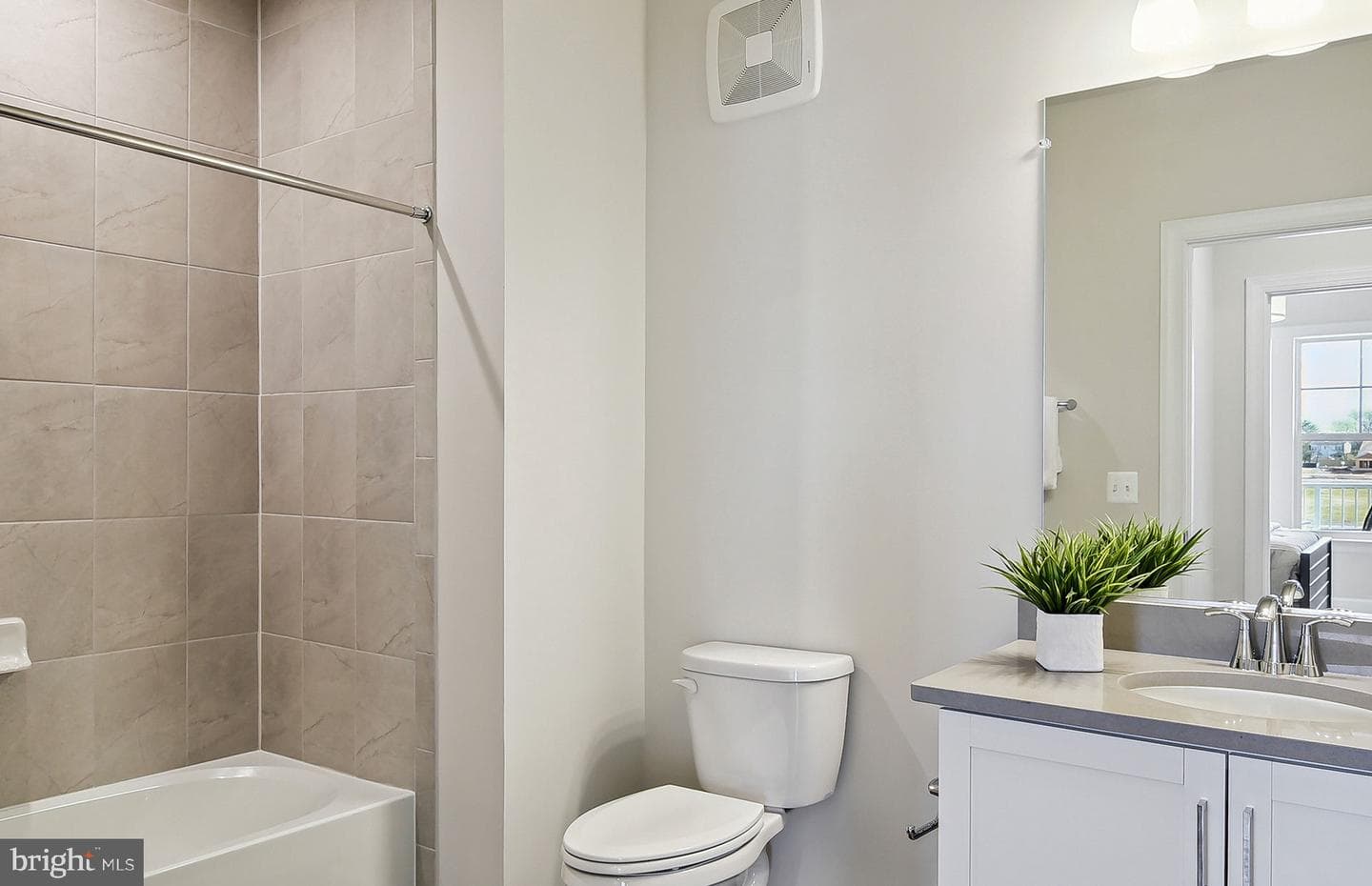5800 Moonstone Way #104 photo 12