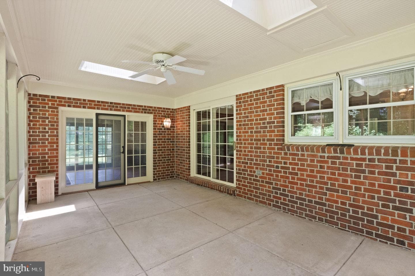 4560 Lynn Forest Drive photo 64