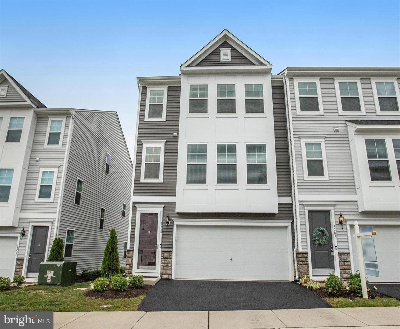 18281 Summit Pointe Drive photo 3