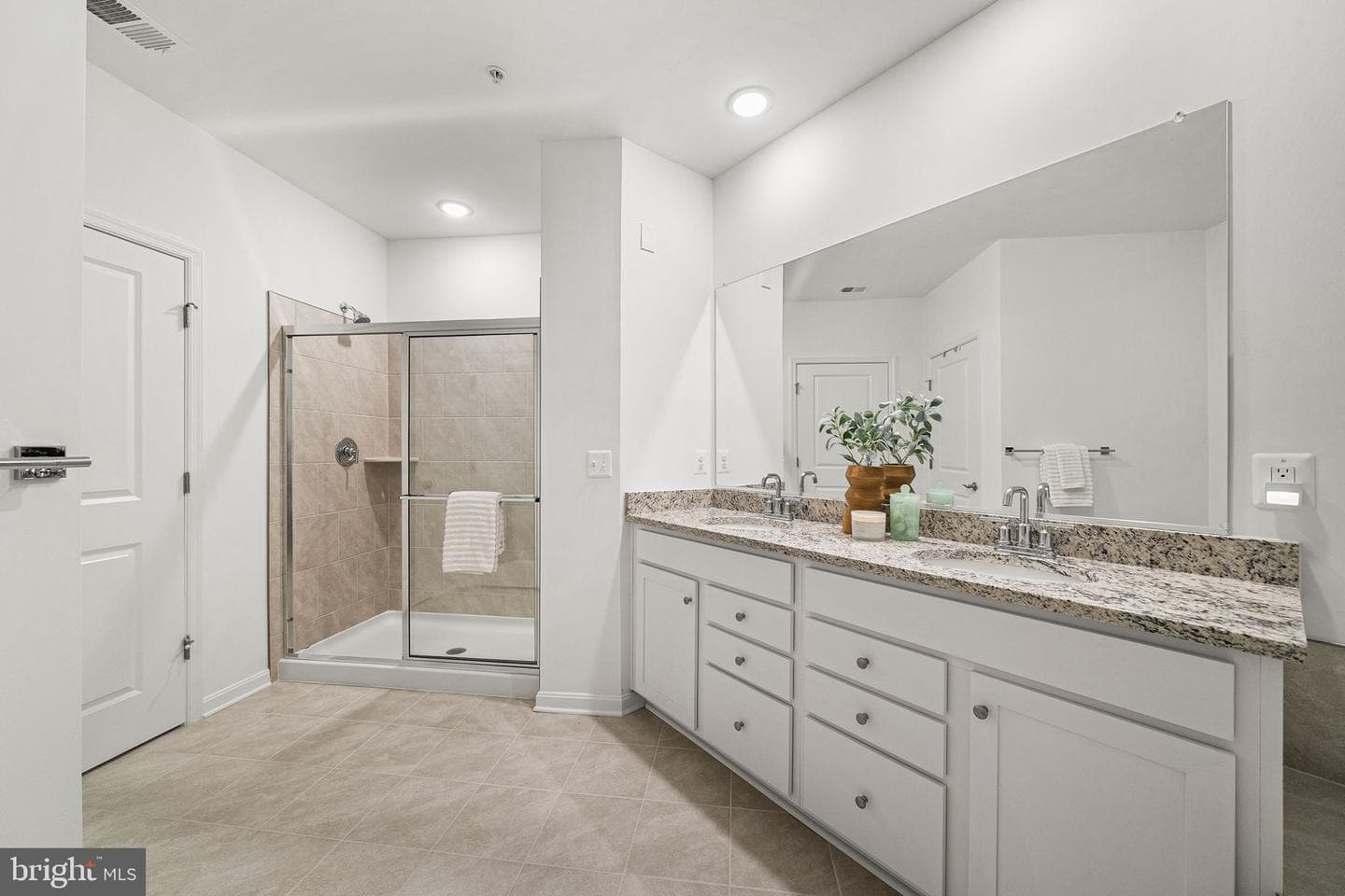 13950 Englefield Drive #202 photo 20
