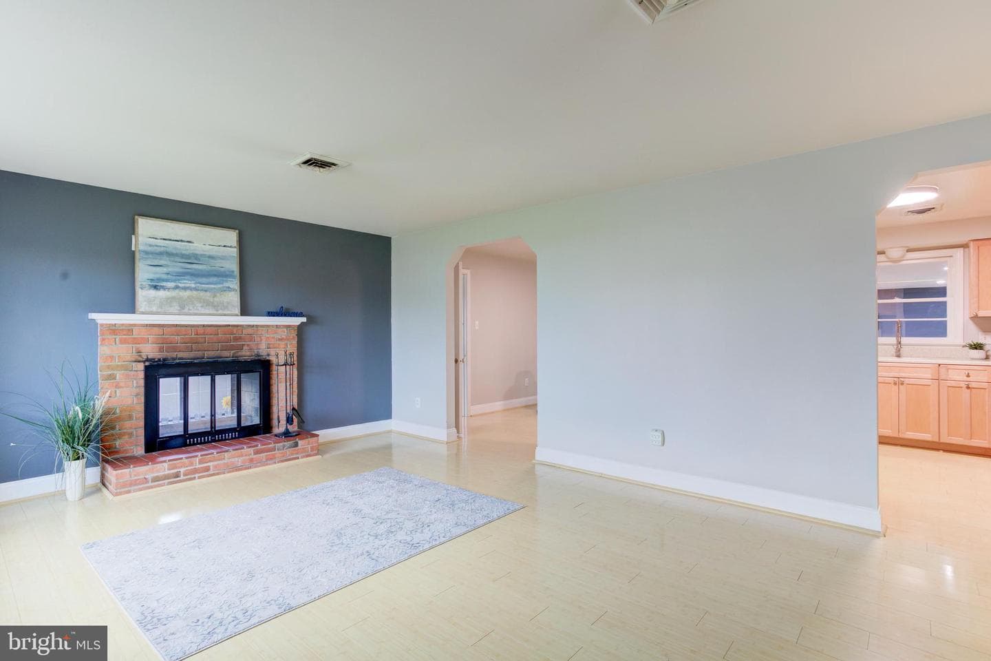 1105 Laurel Street photo 4