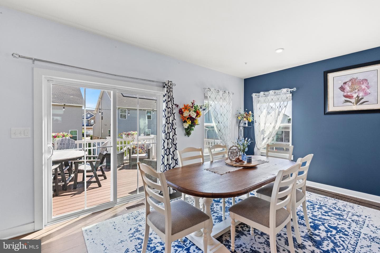 7483 Flag Point Court photo 10