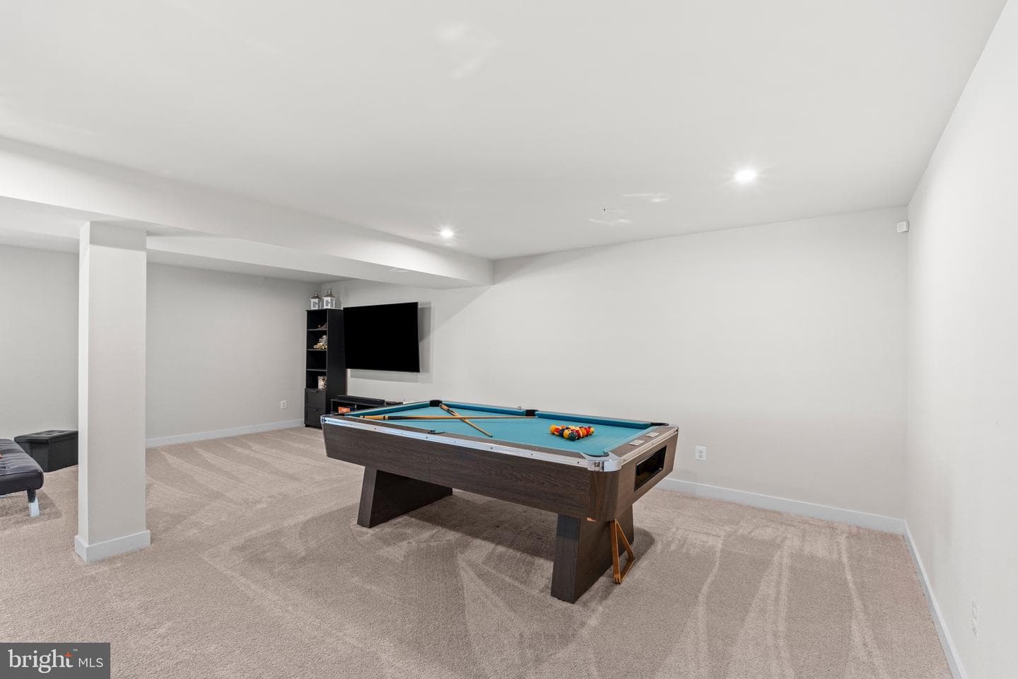 7483 Flag Point Court photo 42