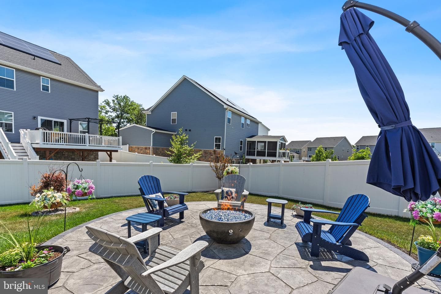 7483 Flag Point Court photo 54