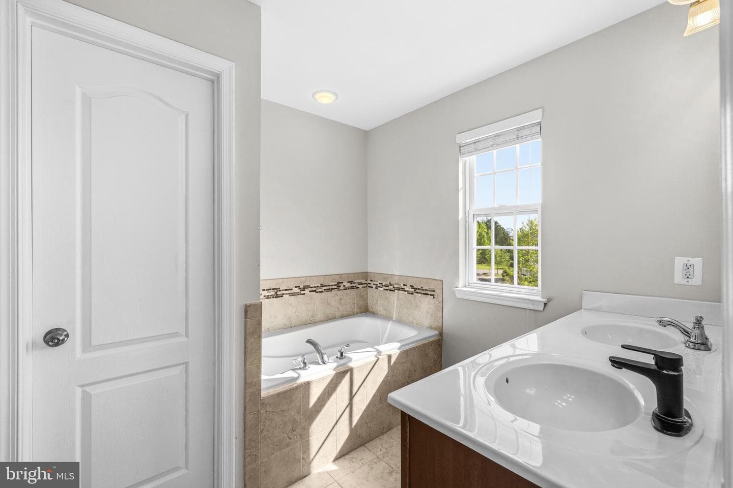 2627 Glenriver Way photo 33