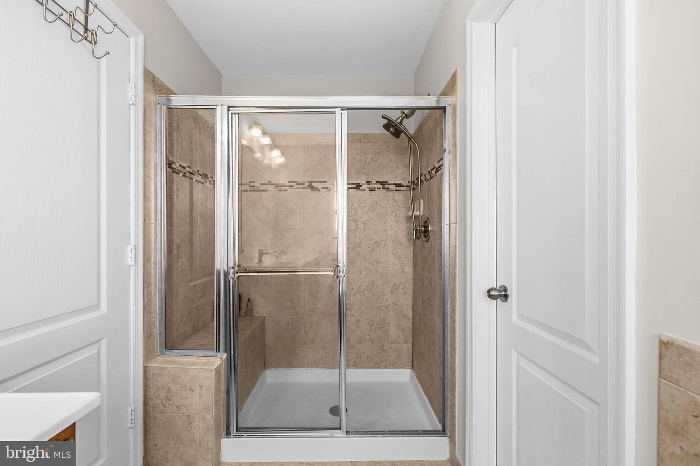2627 Glenriver Way photo 35