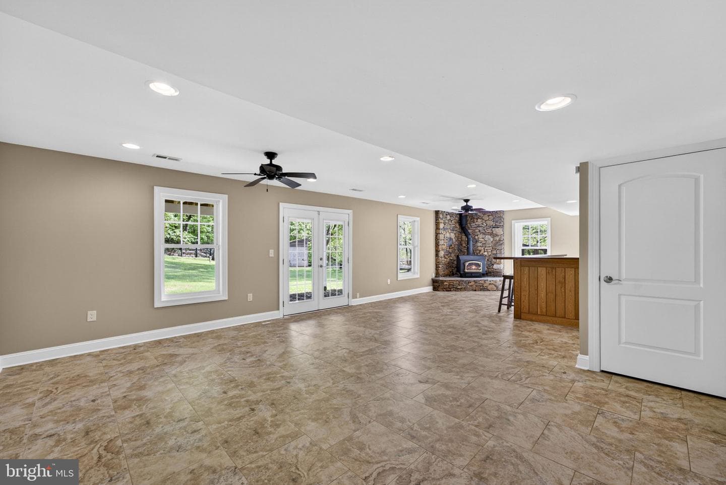 2075 Mountain Road photo 79
