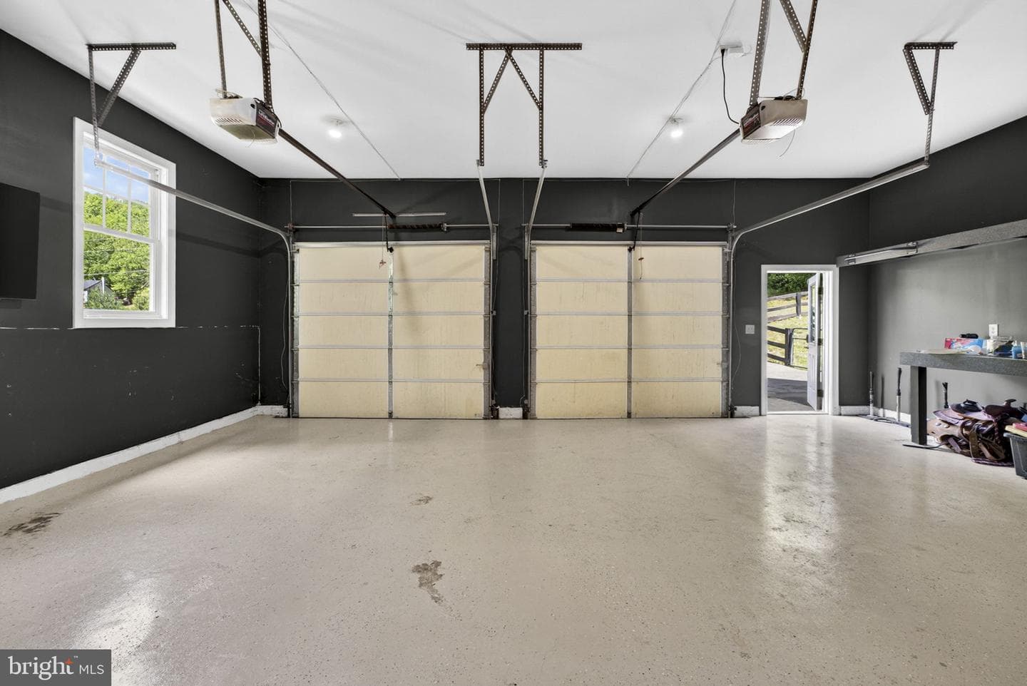 2075 Mountain Road photo 88