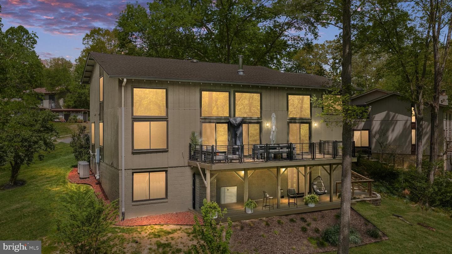12328 Hollyhock Court photo 3