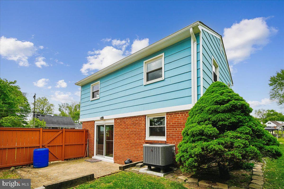 13919 Mathews Drive photo 31