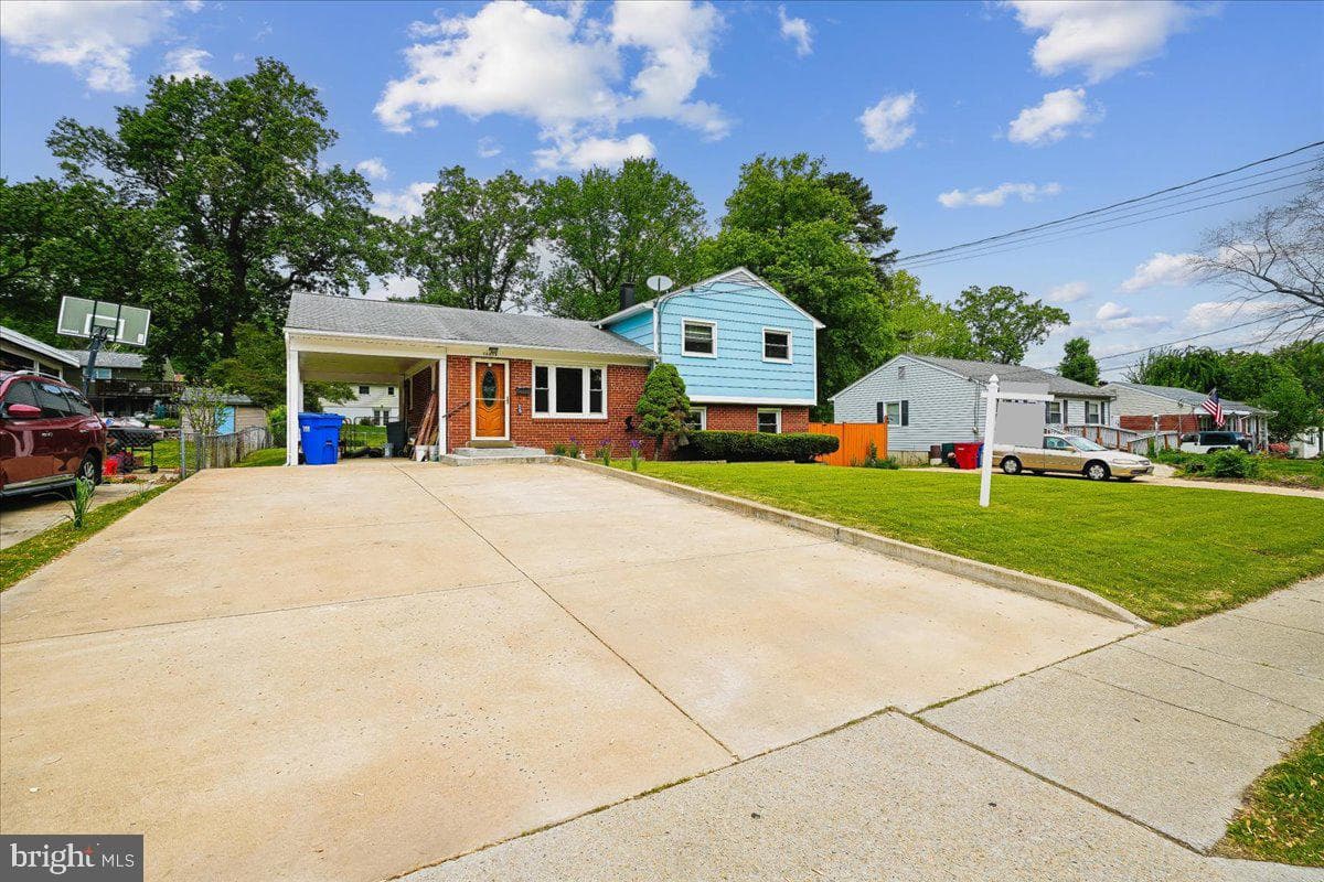 13919 Mathews Drive photo 4