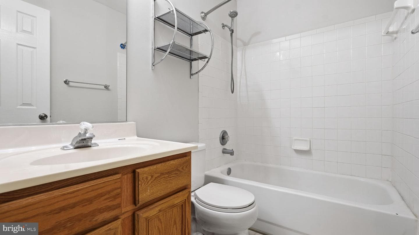 4238 Ashmere Circle photo 28