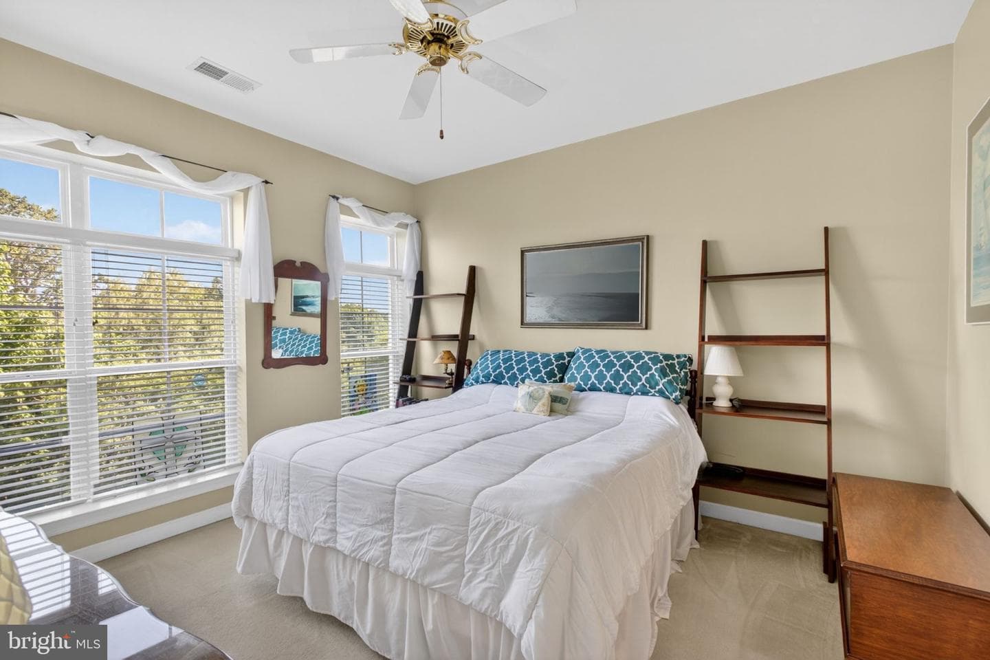 810 Belmont Bay Drive #302 photo 16
